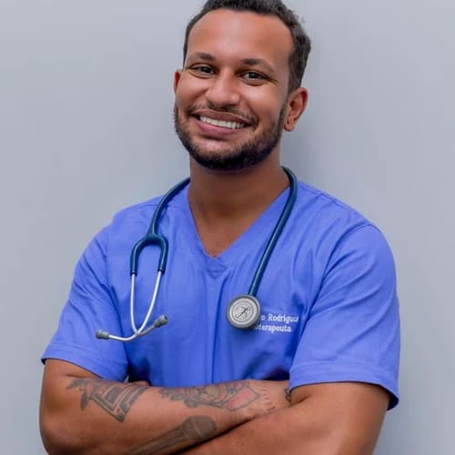 Dr. Alejandro Moyano